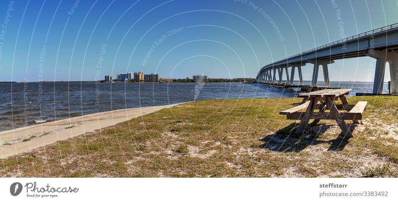 Sanibel Causeway-Brücke, die den Causeway Islands Park verbindet Dammweg reisen Causeway-Inseln Park Meer MEER Sanibel Island Sanibel Strand Landschaft Natur