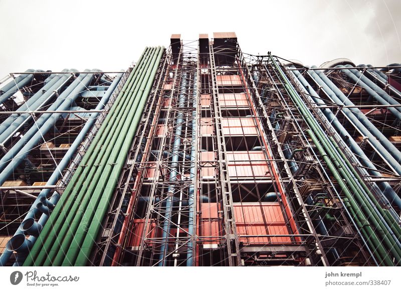 RGB Paris Frankreich Hochhaus Bauwerk Gebäude Architektur Fassade Sehenswürdigkeit Centre Pompidou ästhetisch außergewöhnlich gigantisch hässlich modern bizarr