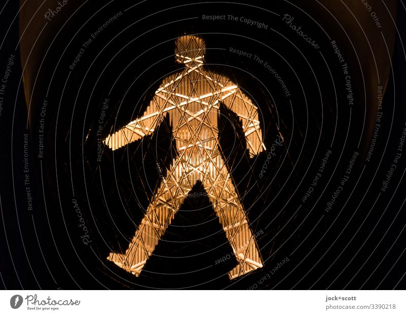 Ampelmann geht voran Profil Silhouette Kunstlicht Detailaufnahme Piktogramm Streulicht Sicherheit Verkehrszeichen leuchten Fußgänger Grafik u. Illustration