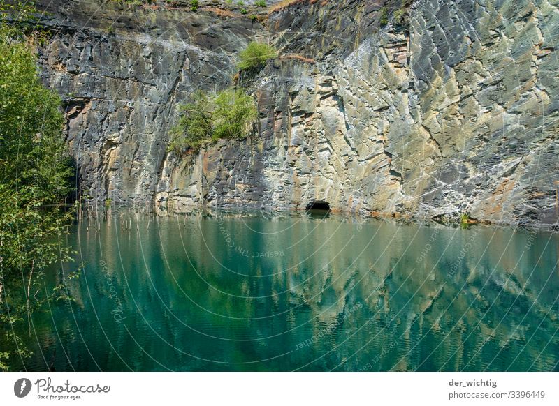 Bergsee 3 See Wasser ruhig Erholung Ferien & Urlaub & Reisen Sommer Natur Außenaufnahme Farbfoto Landschaft Menschenleer Idylle Schönes Wetter Berge u. Gebirge