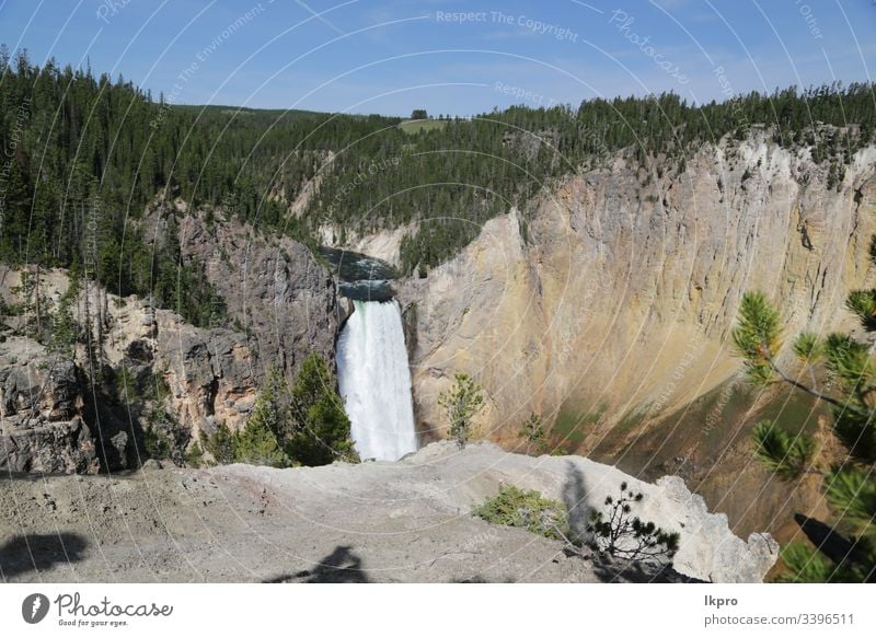 yellowstone nationalpark die natur Wyoming Wunder Feiertag Szene heiß Ausflugsziel Ruhm Landschaft treu Berge u. Gebirge amerika Ansicht reisen Wasser Natur