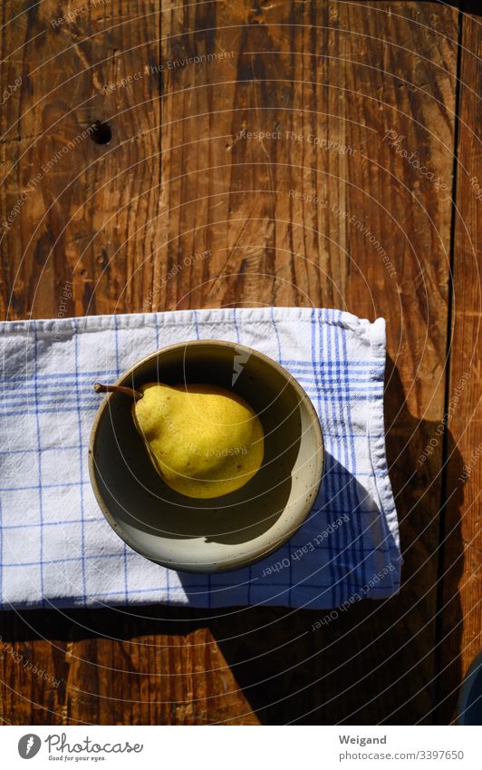 Birne obst frucht reif lecker Ernährung Herbst süß Schale handtuch Frucht Vegetarische Ernährung Gesundheit Lebensmittel Bioprodukte