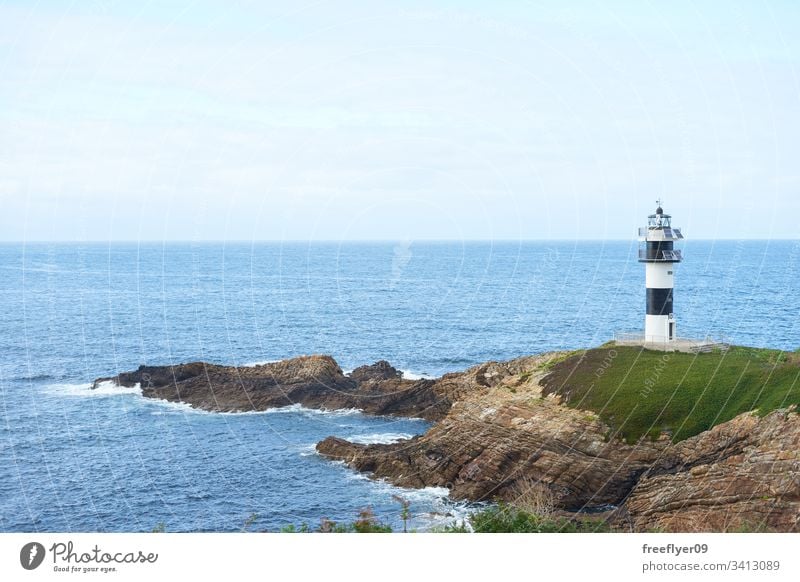 Leuchtturm Illa Pancha in Ribadeo, Galicien MEER Lugo Galicia Felsen Natur Küste Landschaft Historie Klippe Wasser europa historisch winken blau natürlich