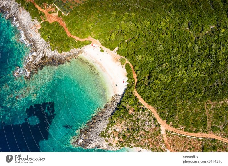 Luftaufnahme Küste Albanien Meer Meereslandschaft Wasser Ferien & Urlaub & Reisen Sommer schön Felsen klares Wasser Adria Drohnenansicht albanien Bunker