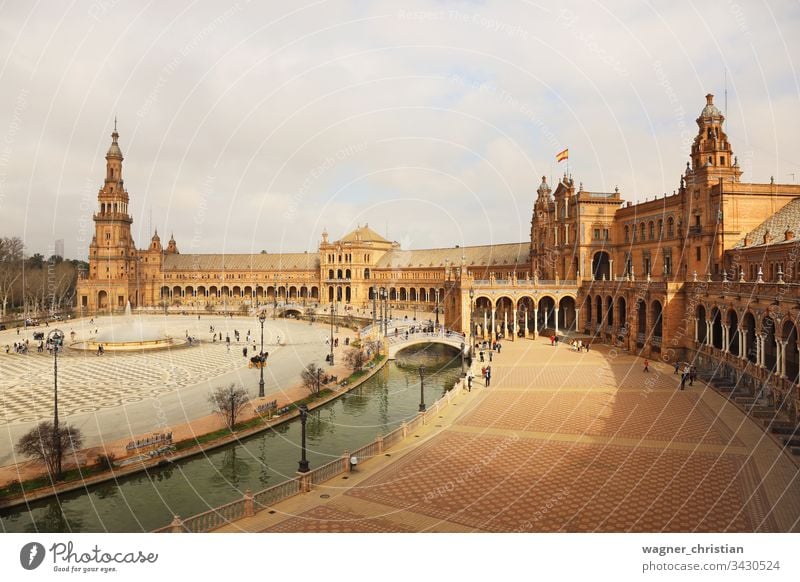 Plaza de Espana, Sevilla, Spanien Plaza de España Europa Gebäude Außenaufnahme Ferien & Urlaub & Reisen Wahrzeichen Großstadt Denkmal Farbfoto berühmt Turm