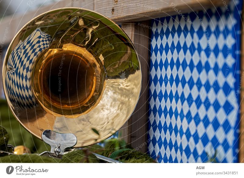 Bayrische Gemütlichkeit mit Blasmusik und Rautenmuster Band Horn art austria background bass bavaria bavarian beer garden beergarden body brass brass band