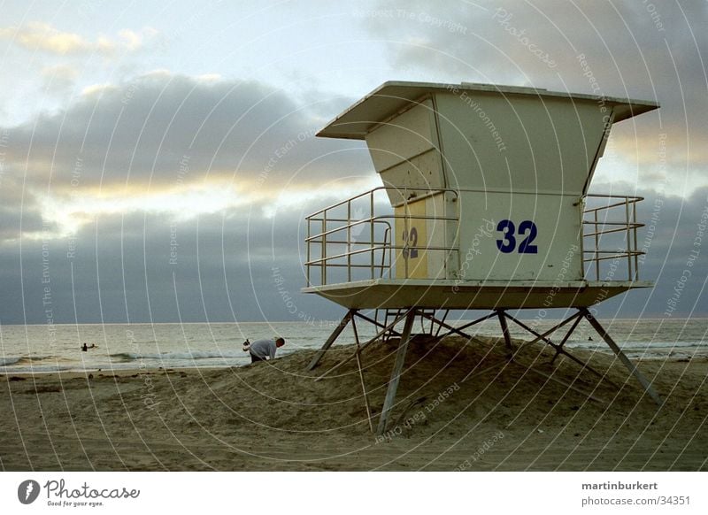 Lifeguard Tower Station Strand Vancouver Badewächter Sand 32 Strandposten Sandstrand Hochsitz Pfahlhaus Abenddämmerung Architektur Wasser Meer Küste Horizont