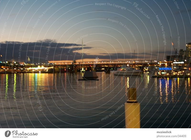 Darling Habour Sonnenuntergang Sydney Australien Steg Wasserfahrzeug Romantik ruhig Gefühle Dämmerung Hafen Abend silence evenening boat habour