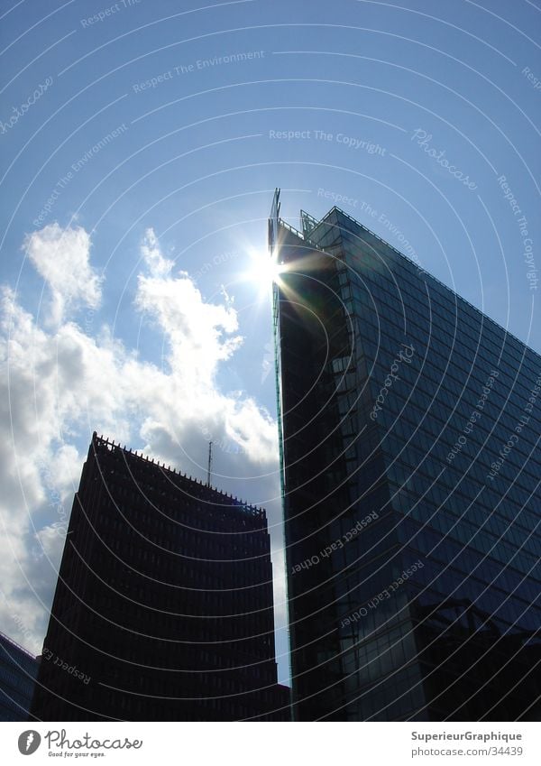 reflektion Haus Potsdamer Platz Wolken Architektur DB Gebäude Kollhoff-Gebäude Sonne