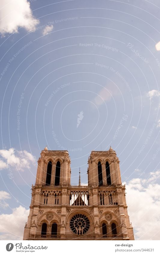 One Day In Paris Stadt Hauptstadt Stadtzentrum Altstadt Kirche Dom Palast Turm Bauwerk Gebäude Architektur Fassade Sehenswürdigkeit Wahrzeichen Notre-Dame alt