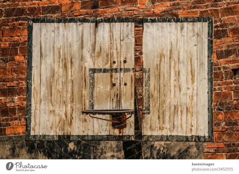 Vintage-Basketballbrett. abstrakt Hintergrund Ball Korb schwarz Holzplatte Baustein Hochschule konkurrieren Schnur Gericht Hof Riss Gerät Übung Rahmen Spiel