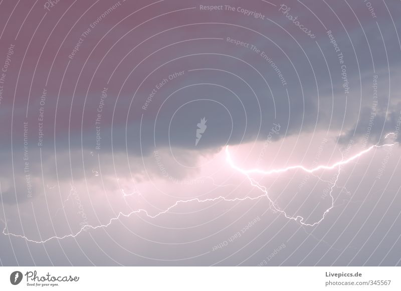 Donner und... Umwelt Natur Landschaft Urelemente Luft Himmel nur Himmel Gewitterwolken Nachthimmel Sommer schlechtes Wetter Unwetter Nebel Blitze leuchten blau