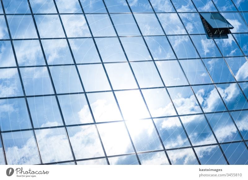 Moderne Fassade aus Glas und Stahl. Hintergrund Himmel Cloud Wolkenkratzer abstrakt Wirtschaft Architektur Grundbesitz blau wirtschaftlich Büro Konstruktion