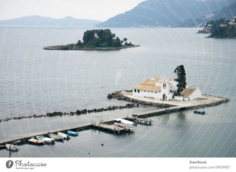 Vlacherna-Kloster und Mausinsel auf Korfu, Insel Pontikonisi. Korfu, Griechenland Architektur schön blau Kirche Feiertag ionisch kanoni kerkyra Wahrzeichen