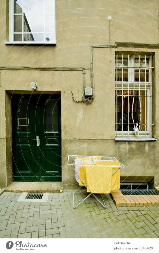 Wäsche Stil Häusliches Leben Wohnung Haus Arbeit & Erwerbstätigkeit Handwerker Friseur Arbeitsplatz Stadtzentrum Mauer Wand Fassade schön wallroth