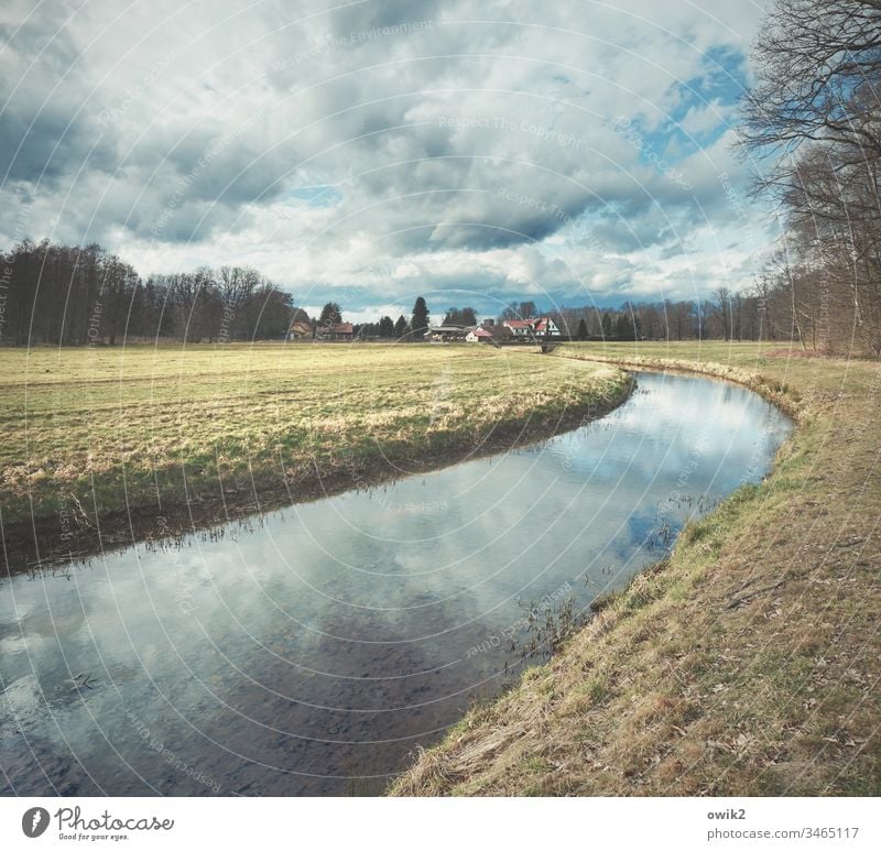 Stilles Fließen Kanal Bach fließend Landschaft Natur draußen Außenaufnahme Panorama (Aussicht) Fluss Tag Himmel Schönes Wetter Wolken Umwelt Menschenleer Wasser