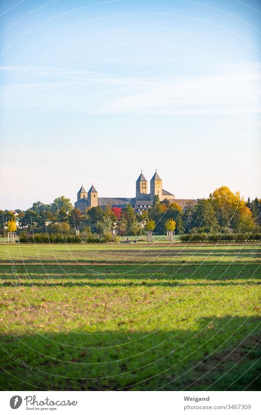 Münsterschwarzach Kloster Klosterkirche Kirche Benediktiner Benediktinerkloster Franken Main beten Christentum Religion & Glaube Spiritualität