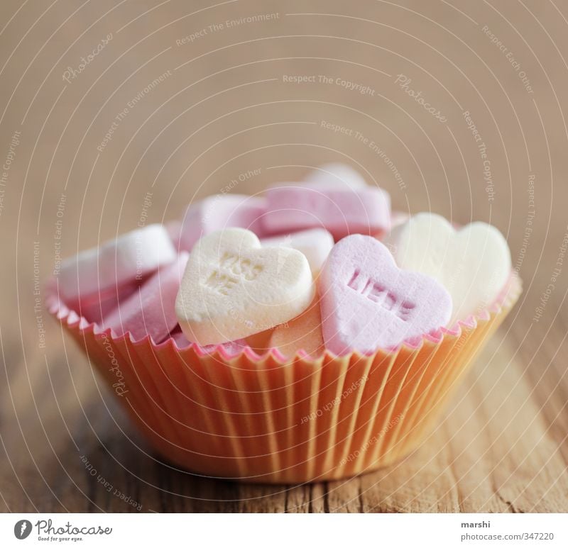 ein süßes Wochenende Lebensmittel Dessert Süßwaren Ernährung Essen Herz herzlich herzhaft herzförmig Liebeskummer Liebeserklärung Zucker Zuckerguß Kalorie