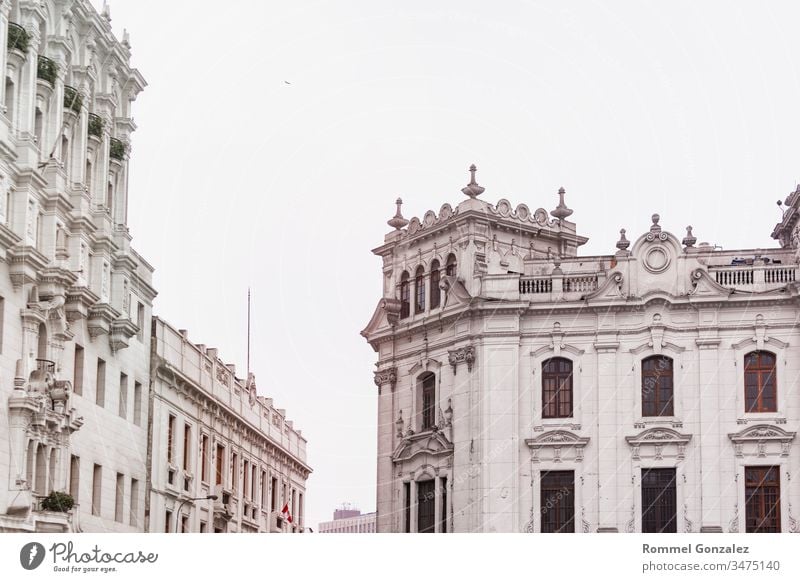 Center street Lima, Tourismus in den Straßen von Lima Kolonialgebäude Großstadtgemeinde Lima Quadrat touristisch Eckstoß Taxifahrer plaza de armas Lebensstil