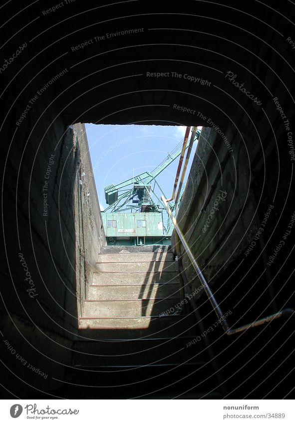 Hafenschacht Kran Einblick Aussicht Köln historisch Treppe