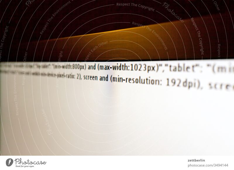 Computerkauderwelsch befehlszeile bildschirm code computer computersicherheit datensicherheit einloggen geheim hacker interface matrix password schnittstelle