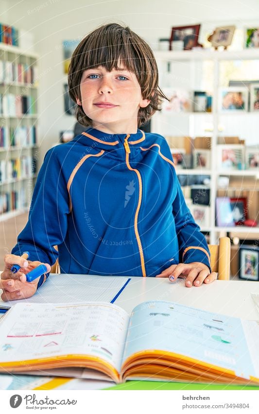 homeschooling | aufgabe fertig, ha! Homeschooling Homeoffice Bildung rechnen schreiben lesen Zufriedenheit zu Hause arbeiten zu hause lernen zu hause bleiben