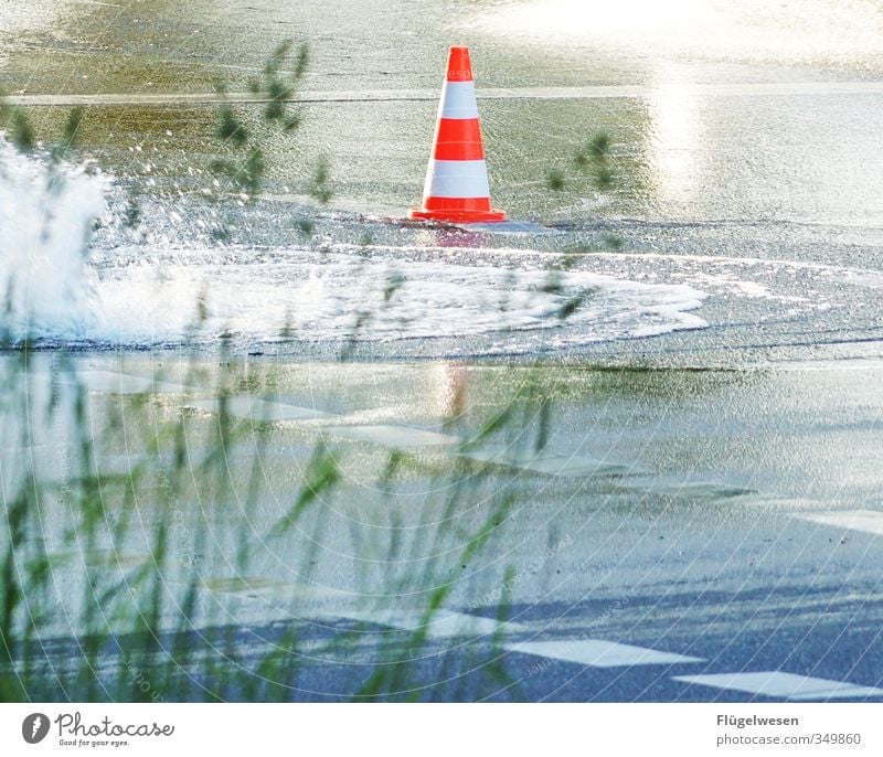 Jahr100Flut Freizeit & Hobby Dorf Kleinstadt Stadt Straße Straßenkreuzung Wege & Pfade Wegkreuzung Autobahn Hochstraße Wasser kämpfen Gefühle Zukunftsangst