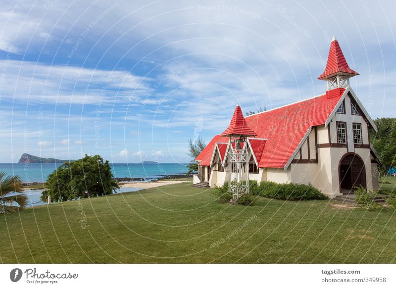 CAP MALHEUREUX, MAURITIUS cap malheureux Mauritius Afrika Religion & Glaube Kirche Gotteshäuser Kap Kap Malheureux Insel Ferien & Urlaub & Reisen