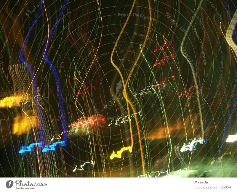 coulorful lights on black nightsky schwarz gelb grün Nacht Licht schemenhaft Langzeitbelichtung orange blau 1300-Jahre Würzburg Marienfestung Feuerwerk