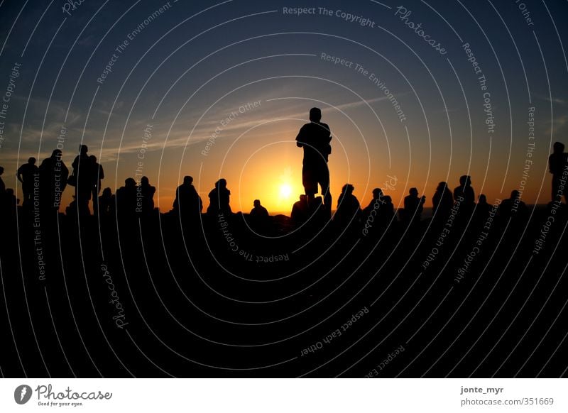 Human Skyline Ferien & Urlaub & Reisen Tourismus Ferne Freiheit Sommerurlaub Strand Meer Mensch Menschenmenge Landschaft Himmel Horizont Sonne Sonnenaufgang