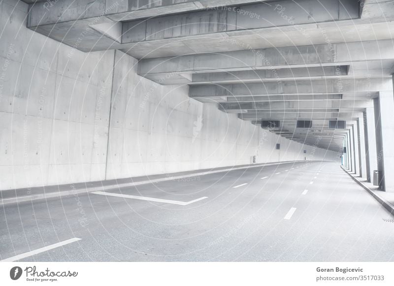 Tunnel Architektur Asphalt Brücke Gebäude Großstadt Zeitgenosse Kurve dunkel Tag Regie nach unten Abenddämmerung leer Gerät weitergeben Fernstraße futuristisch