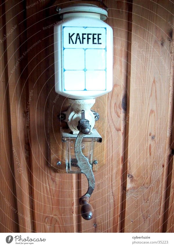 Die gute alte Zeit Kaffeemühle Holz Geschirr