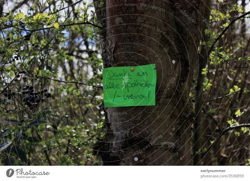 Danke an alle Apotheker/-innen! coronavirus Corona-Virus systemrelevant Apothekerin Solidarität Zettel Baum systemrelevanter Beruf Systemrelevanz coronakrise