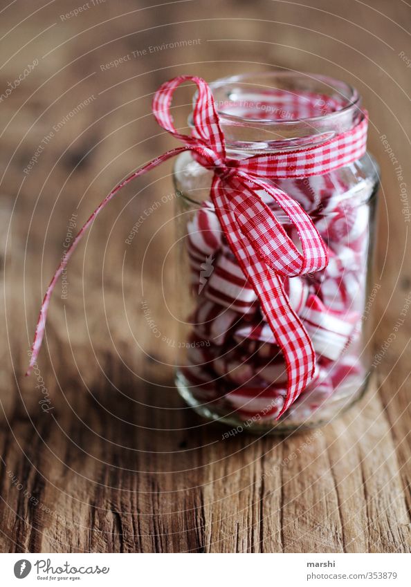 sweets for my sweets Lebensmittel Süßwaren Ernährung Essen rosa rot weiß Glas Schleife Geschenk Geschenkband Kalorie Bonbon Farbfoto Detailaufnahme