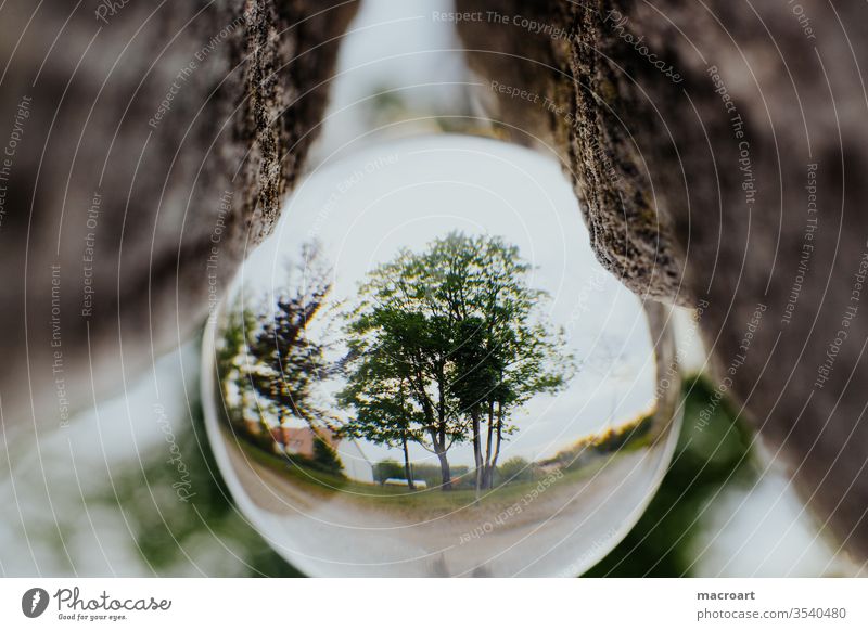 Glaskugelbild - Bad Dürrenberg glaskugelfoto glaskugelbild bad dürrenberg gläsern auf dem kopf rund gespiegelt ausflugsziel tourismus sehenswürdigkeit stein