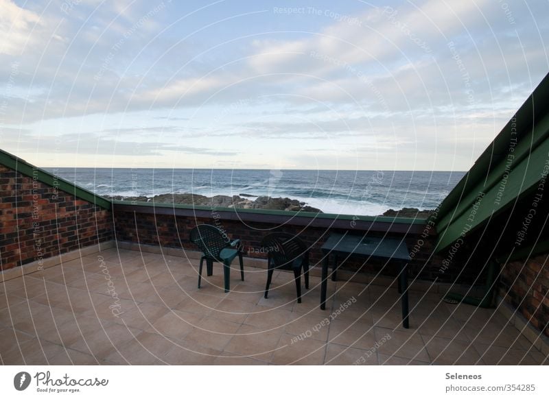 Wochenende am Meer Ferien & Urlaub & Reisen Tourismus Häusliches Leben Wohnung Stuhl Tisch Balkon Umwelt Natur Landschaft Himmel Wolken Horizont Wellen Küste