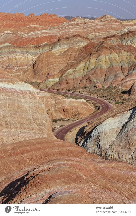 Bunte-Wolken-Landform vom Beobachtungsdeck Buntes Wolkenmeer. Zhangye Danxia-Qicai Landschaftsfleck-Gansu-China-0860 Geologischer Nationalpark Zhangye Danxia