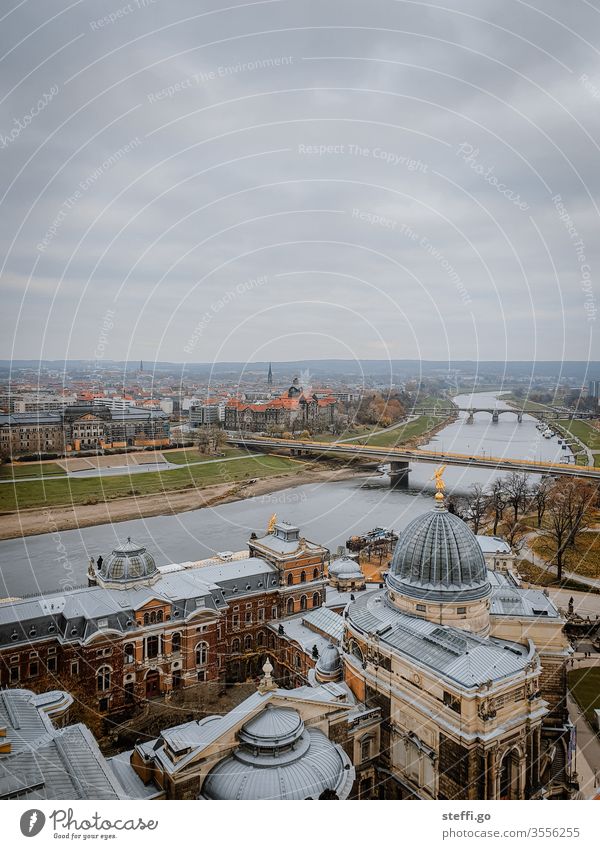 Aussicht auf Dresden von der Dresdner Frauenkirche Elbflorenz Deutschland Ostdeutschland Dresden Frauenkirche Elbe ausblick Panorama (Aussicht) Altstadt Stadt