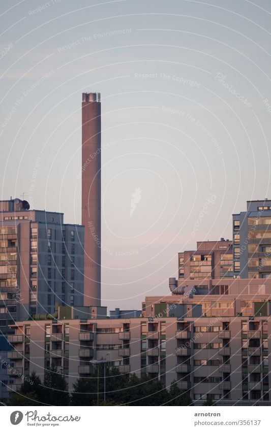 No Smoking Helsinki Finnland Stadt Hauptstadt Skyline Menschenleer Haus Hochhaus Industrieanlage Balkon Fenster Schornstein Stein Beton ästhetisch