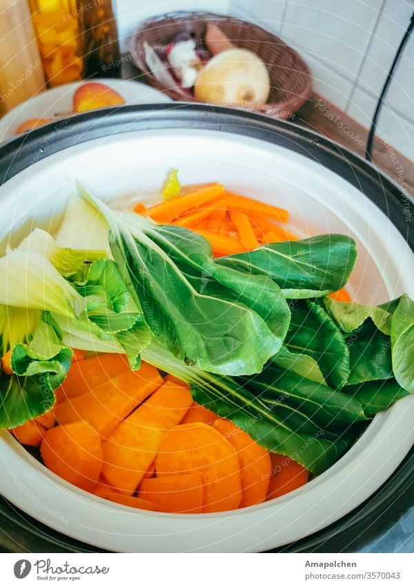 Gemüse dämpfen Ernährung grün Gesundheit Lebensmittel Vegetarische Ernährung frisch Bioprodukte lecker Gesunde Ernährung Vegane Ernährung Diät Foodfotografie