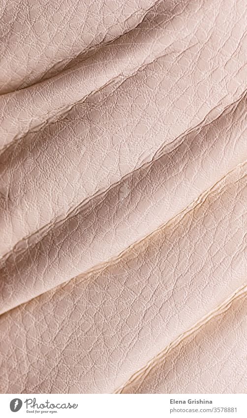 Natürliche beige Lederstruktur. Textur abstrakt vertikal natürlich Material Muster Hintergrund Oberfläche Design texturiert Tier roh rau Gewebe Textil Farbe