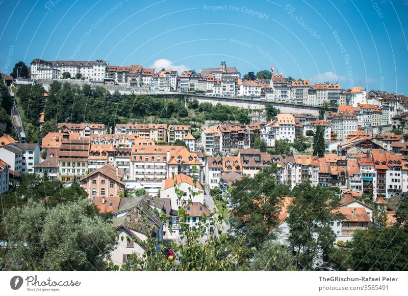 Freiburg Schweiz - Sicht auf Häuser Häuserzeile Bauwerk Europa Stadtzentrum Architektur Sehenswürdigkeit häuserzelle Tourismus Altstadt