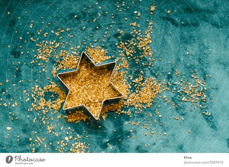 Ausstechform Stern mit goldenem Glitzer. Weihnachten und Advent. blau Gold glitzer festlich Weihnachtsstern Plätzchen backen Plätzchenform Weihnachten & Advent