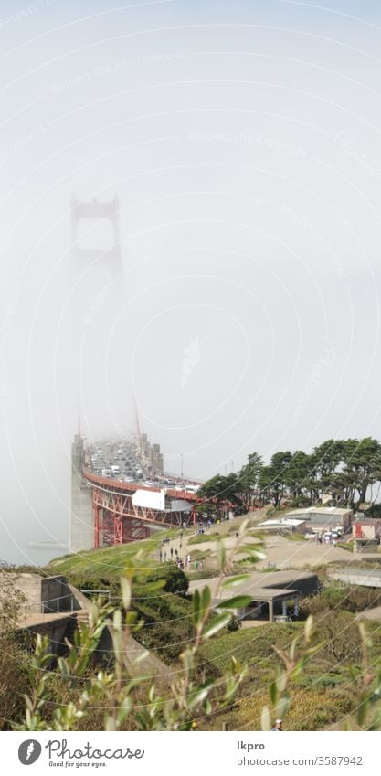 san francisco die berühmte goldene brücke Symbol Metropole Revier Ziele neblig Küste Cloud Tourist Licht Nebel Abenddämmerung historisch Golden Gate Bridge