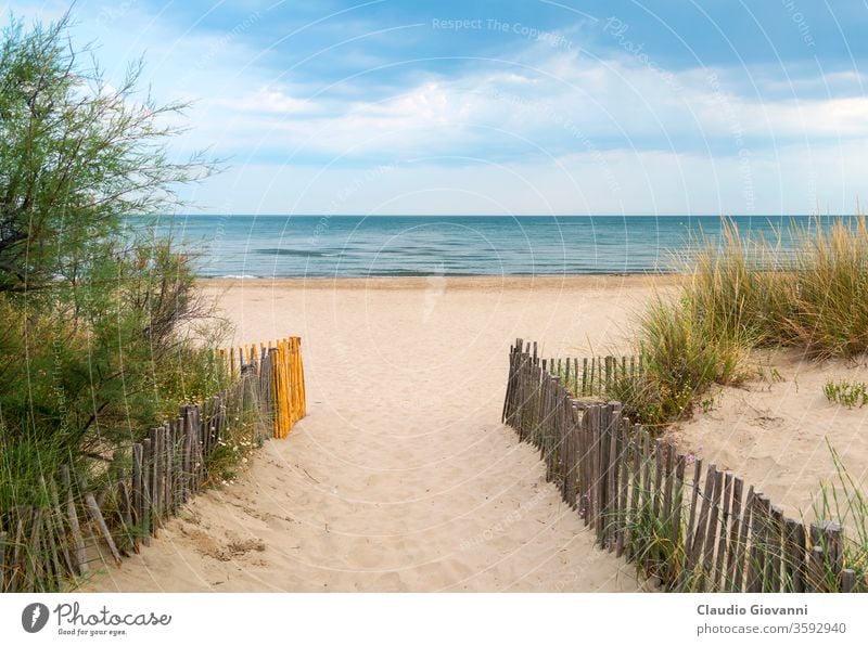 Strand bei Montpellier (Frankreich) Europa Herault Languedoc-Roussillon Cloud wolkig Farbe Tag Zaun Horizont Juni Landschaft mediterran niemand im Freien