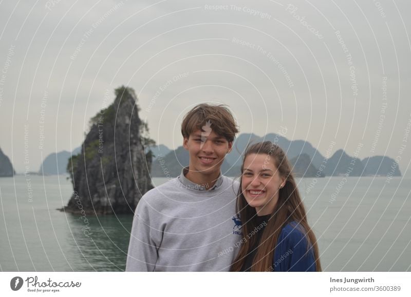 Weltwunder bewundern Halong Bay Halong Bucht Vietnam Asien Tourismus schön Stein ruhig Hügel Aussicht Außenaufnahme Landschaft Menschenleer Klippe Felsen