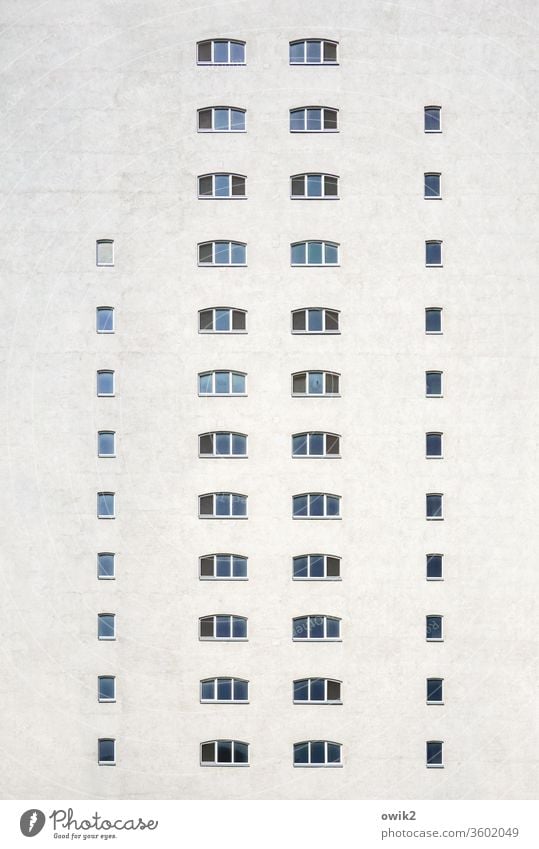 Hochstapler Kontor Wien Hafen Fenster Wand Fassade hoch groß Ordnung einheitlich alt historisch viel Alberner Hafen Außenaufnahme Gebäude Farbfoto Menschenleer