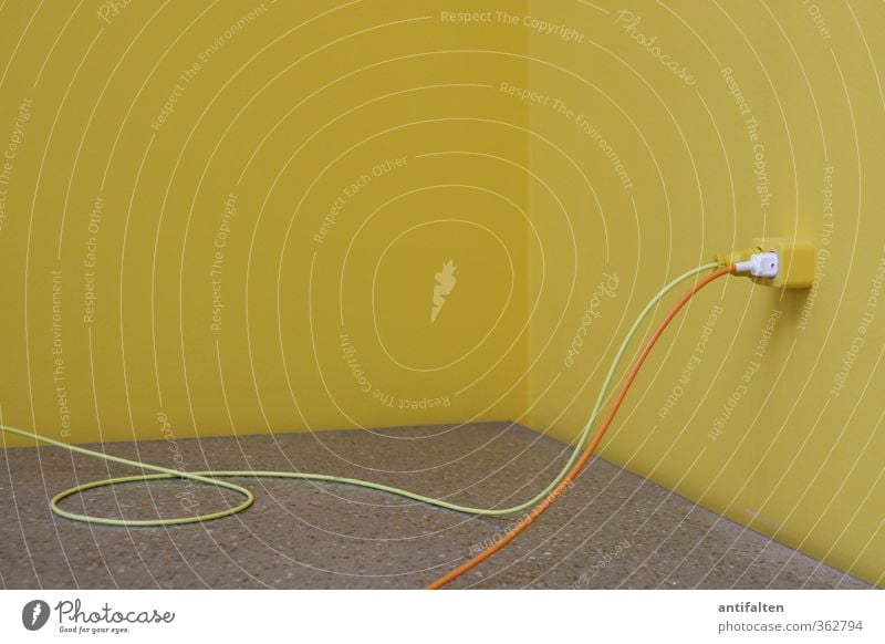 Yellow Strom Kabel Energiewirtschaft Kunst Ausstellung Museum Kunstwerk Schlaufe Stecker Netzstecker Steckdose Linie eckig positiv rund gelb grau orange