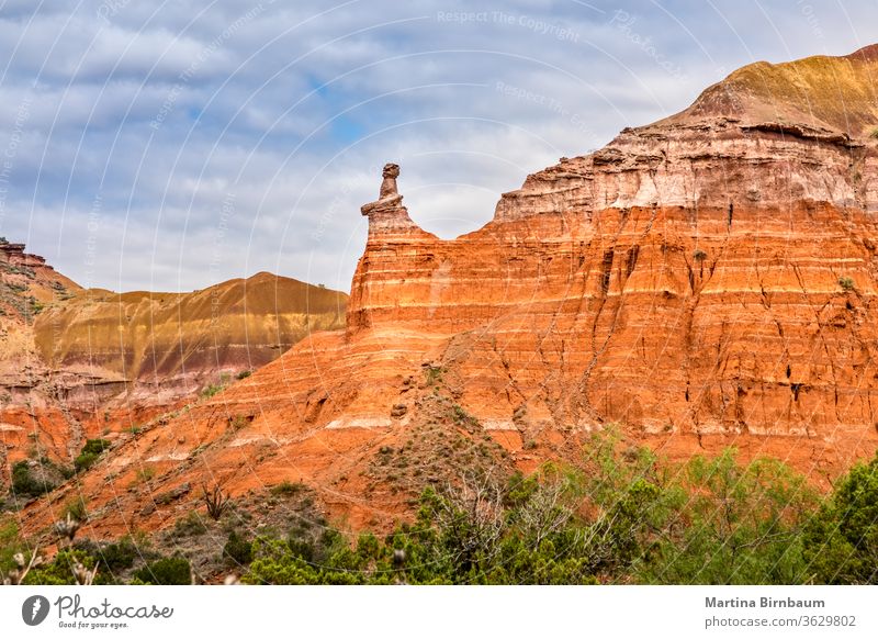 Hoodoo neben dem Wanderweg zum Leuchtturmfelsen, Palo Duro Canyon State Park Texas hoodoo wandern Nachlauf Felsen duro palo Schlucht wüst dramatisch Wolken