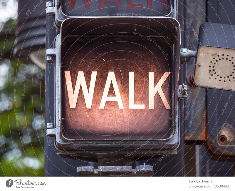 Zu Fuß gehen - Alte Ampeln im Stadtzentrum von Tulsa nicht betreten Oklahoma 66 Route Straße amerika Bauernhof Autobahn Landschaft malerisch Ranch Ackerbau